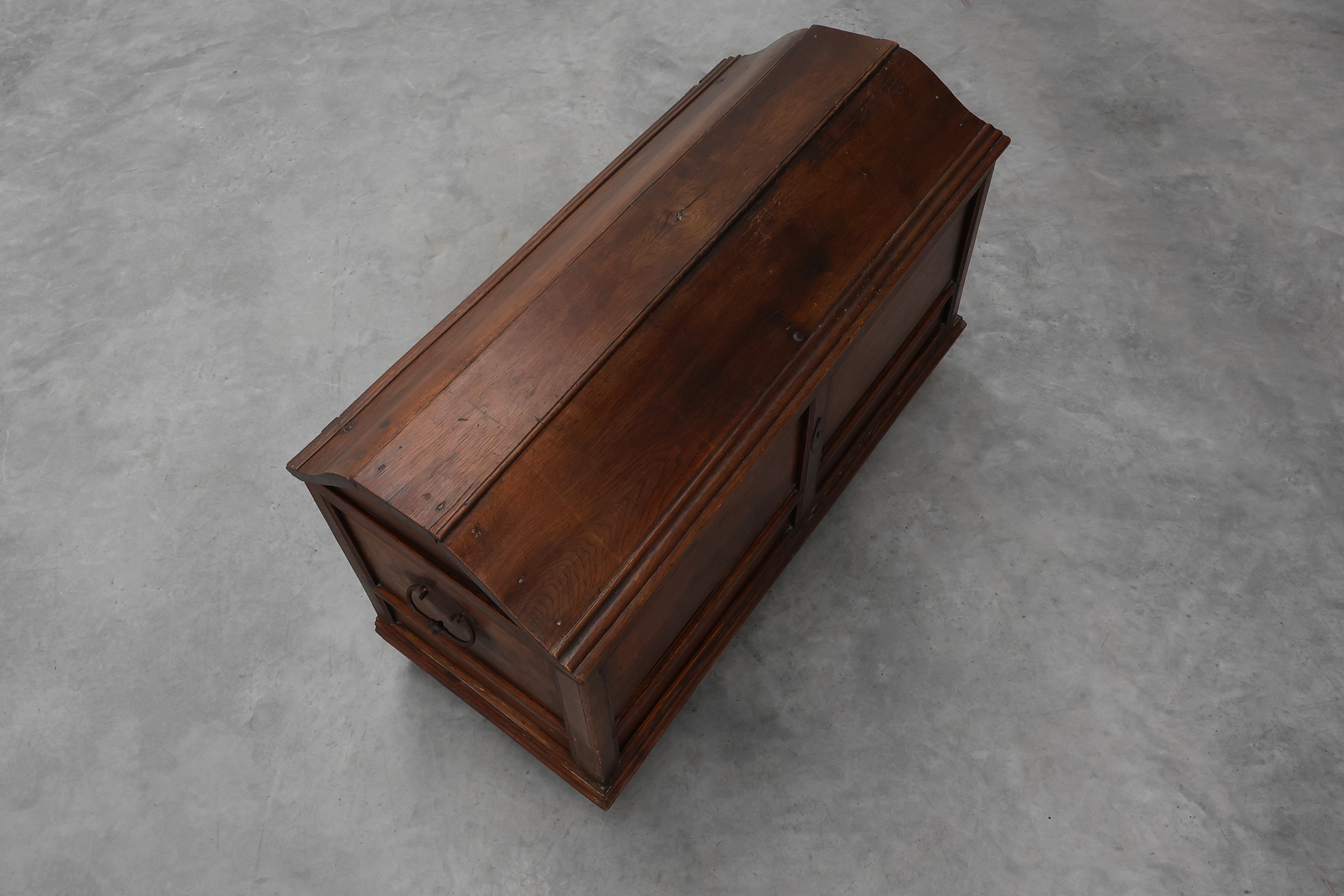 Large 18th Century Provincial oak Chest, Francethumbnail